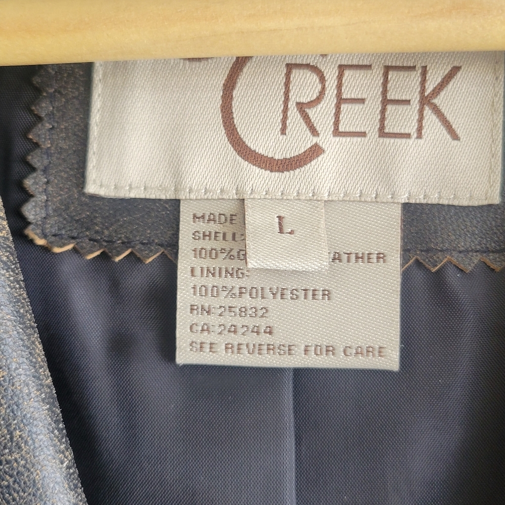Leather jacket - Picture 2 of 6